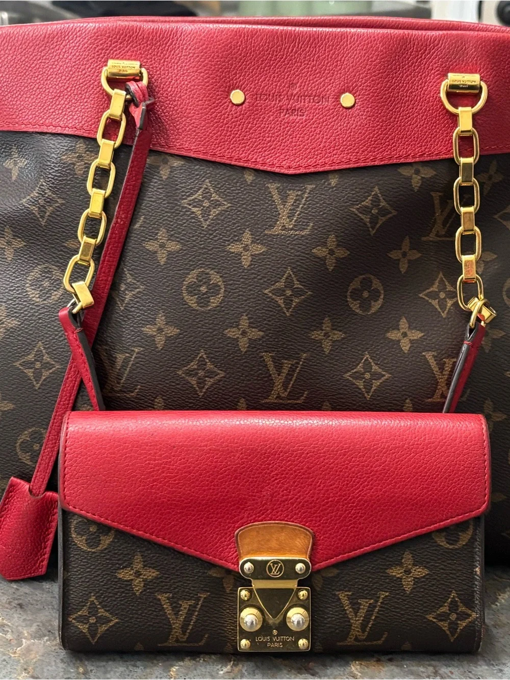 Louis Vuitton signature lv